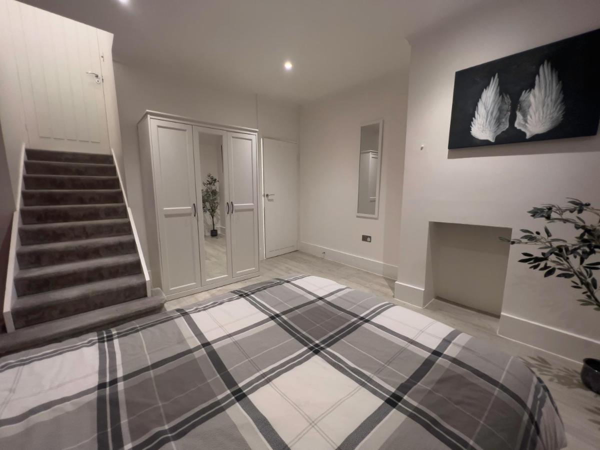 The Dragon Pad Boutique Apartment Royal Tunbridge Wells Exterior foto