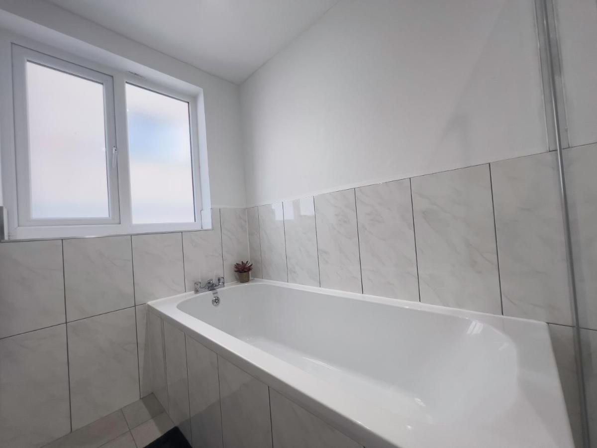 The Dragon Pad Boutique Apartment Royal Tunbridge Wells Exterior foto
